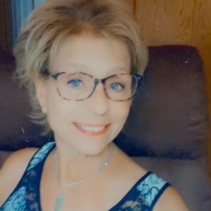 Meet your Posher, Pam